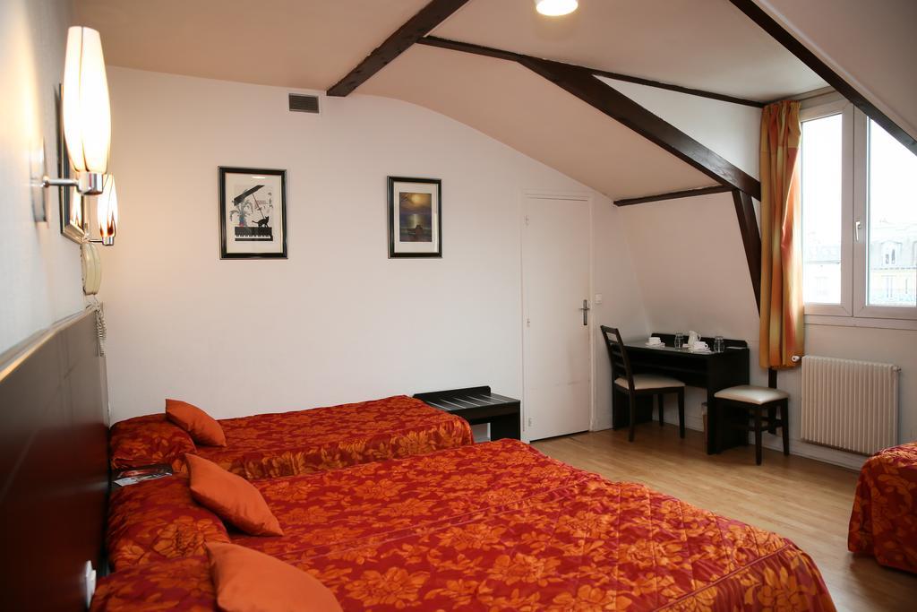 Amiot Hotel Paris Room photo