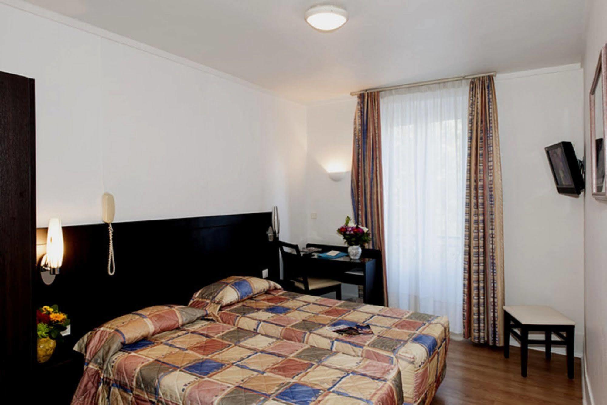 Amiot Hotel Paris Exterior photo